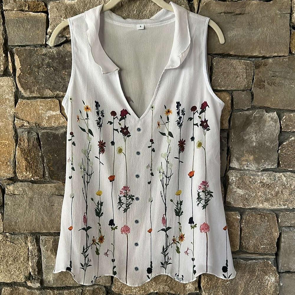 🌷3 for $12 Sleeveless Flowing Top